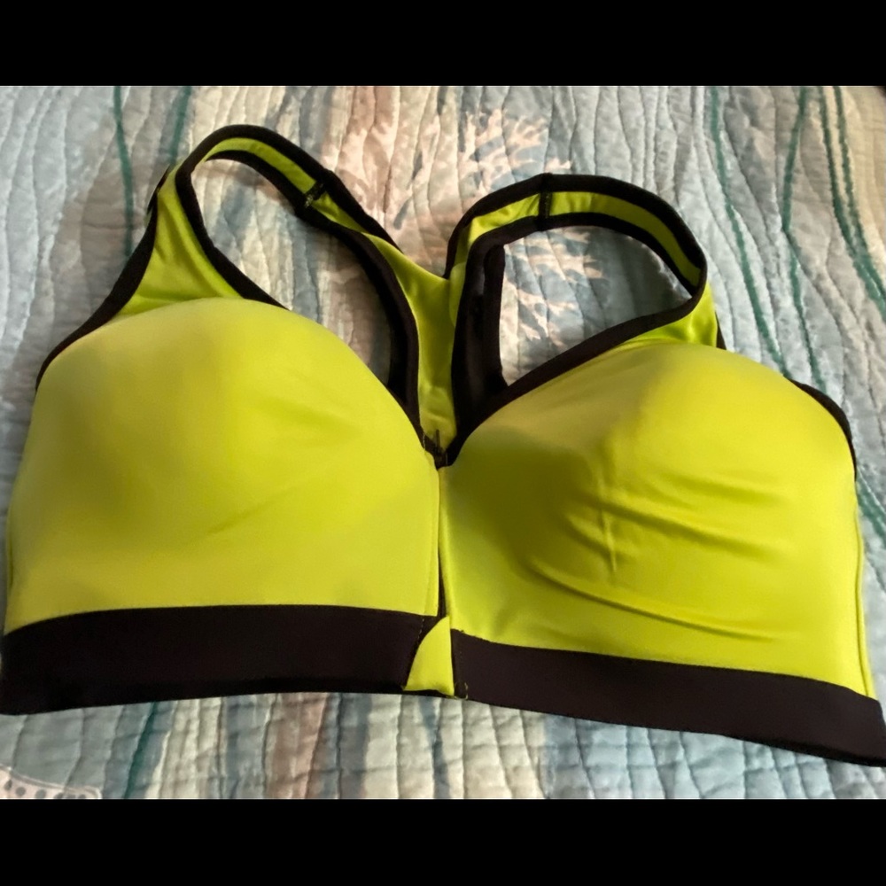 New Ambrielle 38C Sports Bra